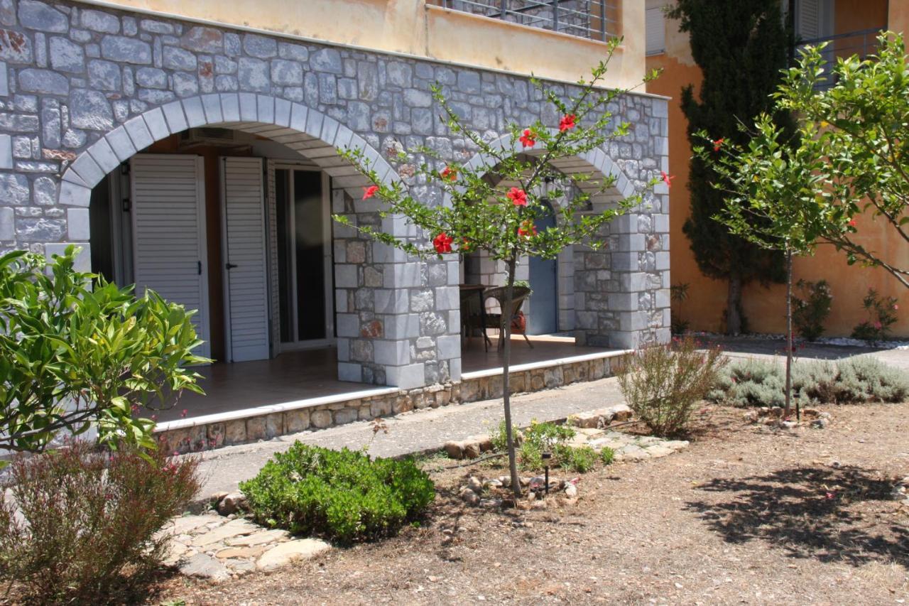 Sea And Mountain View Villa Kalamata Exterior foto