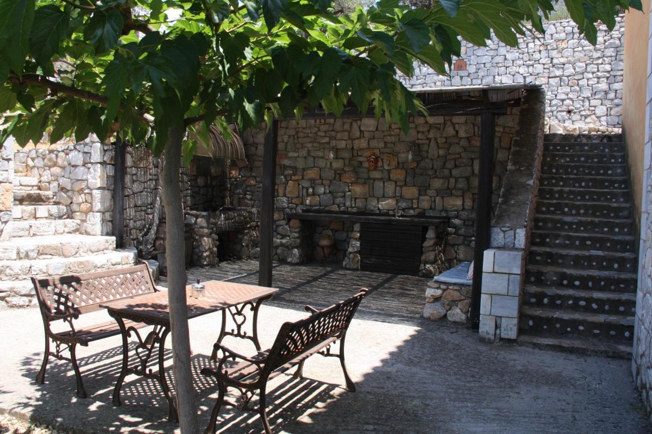 Sea And Mountain View Villa Kalamata Exterior foto