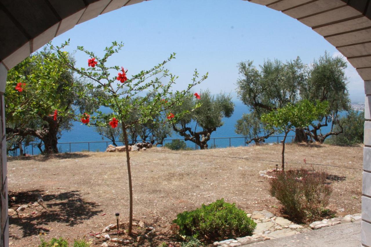 Sea And Mountain View Villa Kalamata Exterior foto