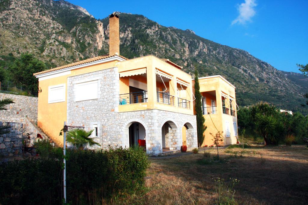 Sea And Mountain View Villa Kalamata Exterior foto